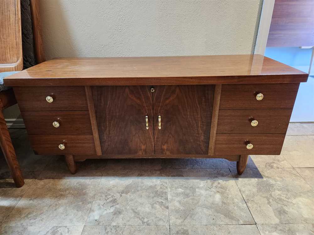 Lane MCM Cedar Chest Made In Canada by Knechtel Furniture Modern Love